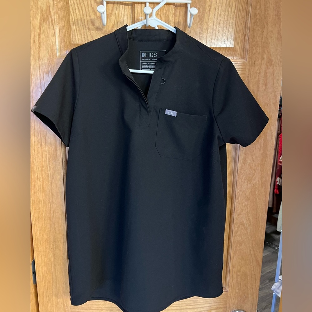 FIGS MATERNITY top
